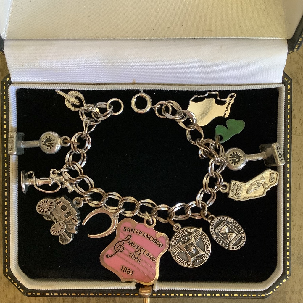Vintage Tops Silver Tone Charm Bracelet.